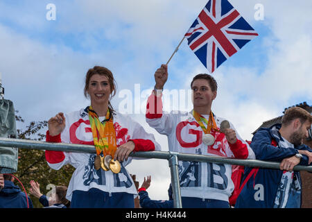 Manchester, UK. 17th Oct, 2016. Manchester Team GB Heroes Return. Athletes celebrate on their float Credit:  Action Plus Sports/Alamy Live News Stock Photo