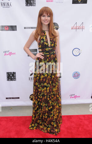 Beverly Hills, CA, USA. 16th Oct, 2016. 16 October 2016 - Beverly Hills, California. Serena Laurel. Breaking The Chains Foundation And Glitter Magazine First Annual Fall Reception held at a Private Residence in Beverly Hills. Photo Credit: Birdie Thompson/AdMedia © Birdie Thompson/AdMedia/ZUMA Wire/Alamy Live News Stock Photo