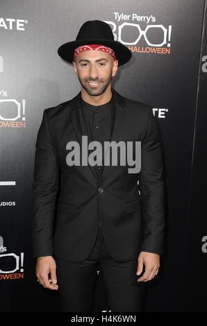 Los Angeles, CA, USA. 17th Oct, 2016. Yousef Erakat at arrivals for TYLER PERRY'S BOO! A MADEA HALLOWEEN Premiere, ArcLight Hollywood Cinerama Dome, Los Angeles, CA October 17, 2016. Credit:  Dee Cercone/Everett Collection/Alamy Live News Stock Photo