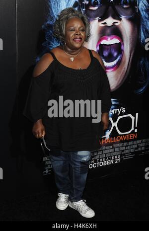 Los Angeles, CA, USA. 17th Oct, 2016. Cassi Davis at arrivals for TYLER PERRY'S BOO! A MADEA HALLOWEEN Premiere, ArcLight Hollywood Cinerama Dome, Los Angeles, CA October 17, 2016. Credit:  Dee Cercone/Everett Collection/Alamy Live News Stock Photo