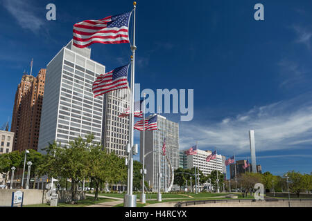 UNITED STATES NATIONAL FLAGS FLYING OVER HART PLAZA DOWNTOWN DETROIT MICHIGAN USA Stock Photo