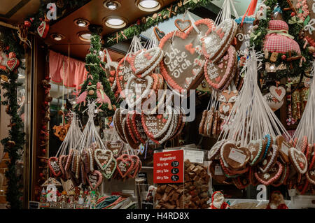 Traditional gingerbread hearts at the Christmas market in Fulda, Germany Stock Photo