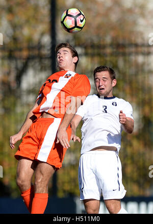 Williamsburg, VA, USA. 18th Oct, 2016. 20161018 - Princeton midfielder BENJAMIN MARTIN (23) and Georgetown defender PETER SCHROPP (3) battle for a head ball in the first half at Shaw Field in Washington. © Chuck Myers/ZUMA Wire/Alamy Live News Stock Photo