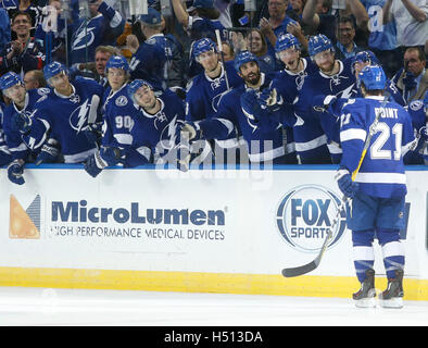 Tampa, Florida, USA. 18th Oct, 2016. DIRK SHADD | Times.Tampa Bay Lightning center Brayden Point (21) beats Florida Panthers goalie James Reimer (34) for winning shoot out goal at Amalie Arena in Tampa Tuesday evening (10/18/16) Credit:  Dirk Shadd/Tampa Bay Times/ZUMA Wire/Alamy Live News Stock Photo