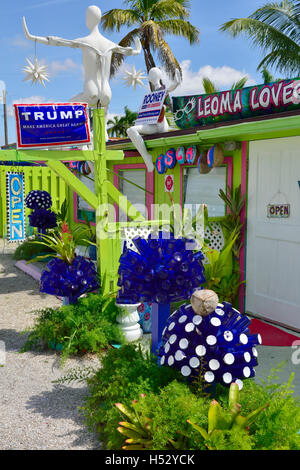 Small American business in Florida with sign out in support of Trump for president Rooney for Congress Stock Photo