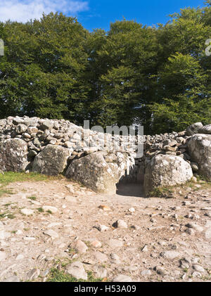 dh Balnuaran of Clava CULLODEN MOOR INVERNESS SHIRE Clava Cairns bronze age cairn passage Scotland neolithic tomb passage