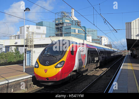 Pendolino at Warrington Bank Quay Rail Station, WCML Cheshire, England,UK Stock Photo