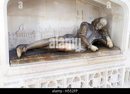 William Shakespeare statue at Southwark Cathedral,London