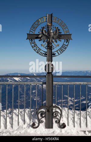 Cross, Zugspitze Mountain paths, Tyrol, 2950m, Winter, Zugspitze Mountain, Tyrol, Austria, Europe Stock Photo