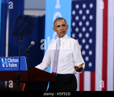 MIAMI GARDENS, FL - OCTOBER 20: U.S. President Barack Obama speaks at a ...