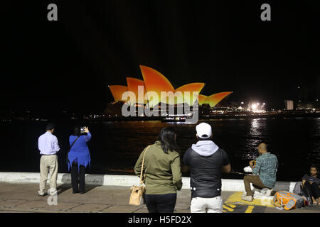 Sydney, Australia. 21 October 2016. At about 8pm the Sydney Opera House was lit up for the Indian Hindu festival of Deepavali ‘festival of lights’. Credit:  Richard Milnes/Alamy Live News Stock Photo