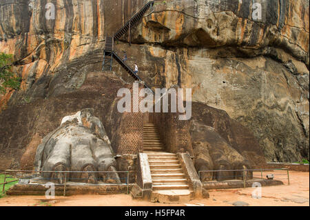 Lion's Paws staircase leading up Sigiriya rock fortress, Sigiriya, Sri Lanka Stock Photo