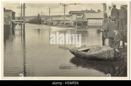Floods at Invermay, Launceston, April 1929 Invermay Road looking south Stock Photo