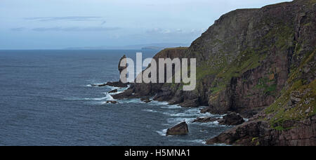 Old Man of Stoer, 60 metres high sea stack of Torridonian sandstone, Point of Stoer in Sutherland, Scottish Highlands, Scotland Stock Photo