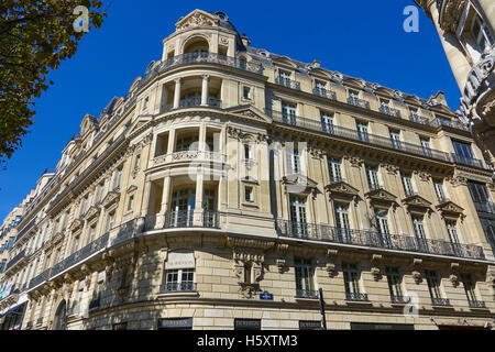 Beautiful mansions in the city of Paris Stock Photo