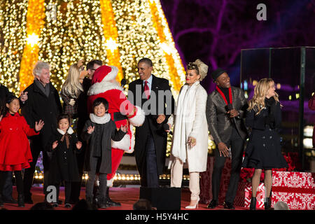 (L-R) Graham Nash, Miss Piggy, Santa Claus, U.S. President Barack Obama, Andra Day, Aloe Blacc and Reese Witherspoon on stage at the 2015 National Christmas Tree Lighting on December 3rd, 2015 in Washington D.C. Stock Photo