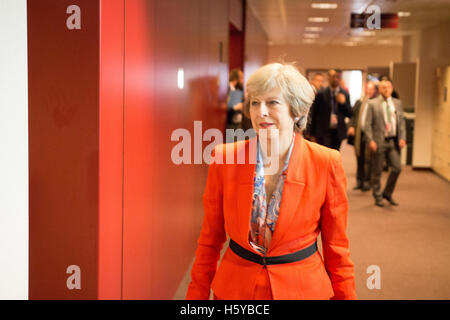 Brussels, Belgium. 20th October, 2016. British Prime minister Theresa May walks in the corridors of the European Council building in Brussels (Belgium). Credit:  Paul-Marie Guyon/Alamy Live News Stock Photo