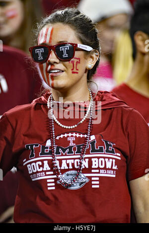 Philadelphia, Pennsylvania, USA. 21st Oct, 2016. Temple fan during the game against USF held at Lincoln Financial Field in Philadelphia Pa Credit:  Ricky Fitchett/ZUMA Wire/Alamy Live News Stock Photo