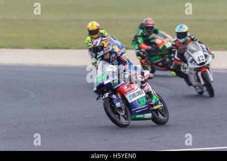 Melbourne, Australia. 21st Oct, 2016. MELBOURNE, AUSTRALIA – OCTOBER 22: Moto3 bikes in practice during the 2016 Michelin Australian Motorcycle Grand Prix at 2106 Michelin Australian Motorcycle Grand Prix, Australia on October 21 2016. Photo: Dave Hewison Credit:  Dave Hewison Sports/Alamy Live News Stock Photo