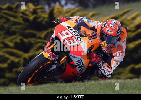 Phillip Island, Australia. 22nd Oct, 2016. Marc Marquez of Spain and Repsol Honda Team in action during qualifying for the 2016 MotoGP of Australia at Phillip Island Grand Prix Circuit on October 22, 2016 in Phillip Island, Australia. Credit:  marco iorio/Alamy Live News Stock Photo