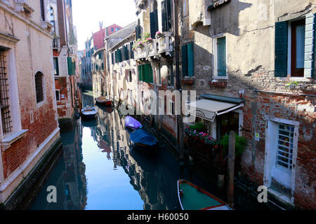 Impressionen: Kanal, Venedig, Italien. Stock Photo