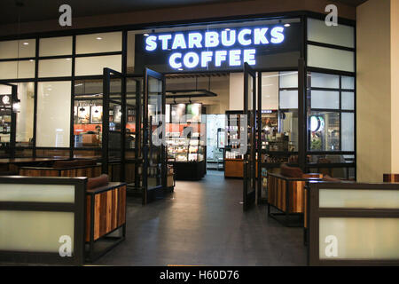 CHIANGMAI, THAILAND -OCTOBER 21 2016:  Starbucks coffee Inside of Central Festival Chiangmai. New Business Plaza of Chiangmai. Stock Photo