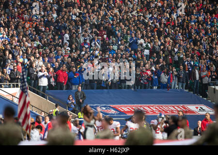 Twickenham, London, UK. 23rd Oct, 2016. NFL International Series. New York Giants versus LA Rams. Fans stand for the anthems. Credit:  Action Plus Sports/Alamy Live News Stock Photo