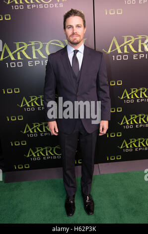 Vancouver, Bc. 22nd Oct, 2016. Stephen Amell at the 100th episode celebration for tv's Arrow at the Fairmont Pacific Rim Hotel in Vancouver, British Columbia on October 22, 2016. © Michael Sean Lee/Media Punch/Alamy Live News Stock Photo