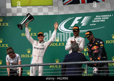 Austin, Texas, USA. 23rd Oct, 2016. Circuit of the America, Texas, USA. Formula 1 Grand Prix of America, Race Day. Nico Rosberg comes 2nd Credit:  Action Plus Sports Images/Alamy Live News Stock Photo