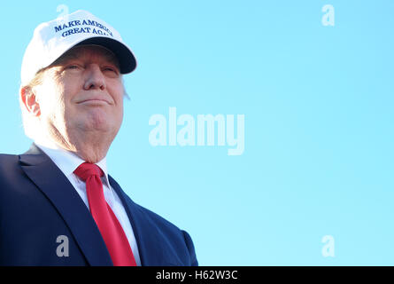 Naples, Florida, USA. 23rd Oct, 2016.  - Republican presidential nominee Donald Trump speaks at a campaign rally at the Collier County Fairgrounds in Naples, Florida on October 23, 2016. With just 16 days until the November election, Trump begins a two-day, five-city campaign swing through Florida with additional stops in St. Augustine, Tampa, Sanford, and Tallahassee. Credit:  Paul Hennessy/Alamy Live News Stock Photo