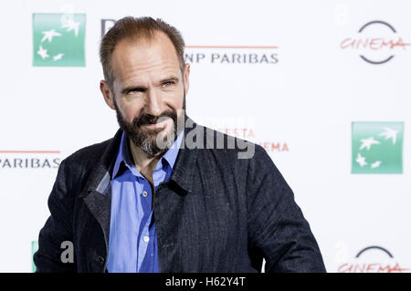 Rome, Italy. 22nd Oct, 2016. Ralph Fiennes attends 'The English Patient' photocall during the 11th Rome Film Festival at Auditorium Parco Della Musica on October 22, 2016 in Rome, Italy. | Verwendung weltweit/picture alliance © dpa/Alamy Live News Stock Photo