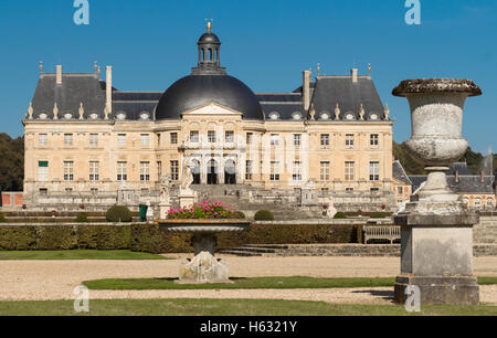 The Vaux-le-Vicomte is a Baroque French  castle constructed from 1658 to 1661 for Nicolas Fouquet, the superintendant of Finance Stock Photo