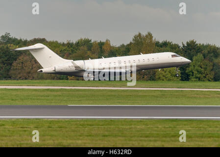 G-GOYA  Bombardier BD-700-1A10 Global Express Manchester Airport England.Uk. Arrival, Stock Photo