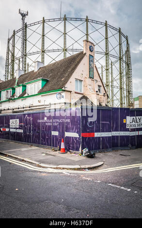 A derelict and decaying Cricketers public house outside The Oval Cricket Ground in Kennington, Lambeth, London, UK Stock Photo