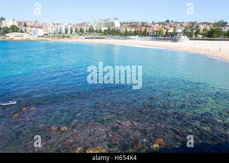 Bondi to Coogee walk is 6 km long located in Sydneys eastern suburbs Stock Photo