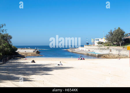 Bondi to Coogee walk is 6 km long located in Sydneys eastern suburbs Stock Photo