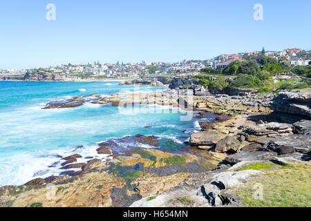 Bondi to Coogee walk is 6 km long located in Sydneys eastern suburbs Stock Photo