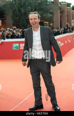 Rome, Italy. 23rd Oct, 2016. Italy, Rome, 23 October 2016 : The director and actor Roberto Benigni on the red carpet at the Rome Film Festival 2016 Photo Credit:  Fabio Mazzarella/Sintesi/Alamy Live News Stock Photo