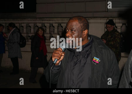 London, UK. 24th October, 2016. London, England,UK. 24th Oct 2016: Weyman Bennett of Stand Up To Racism speaks at demonstration againsts French Calais 'jungle' demolition and cdemand UK to help the children. Protesters chanting, If you don't refugees coming here, then stop destroyed refugees homelands and nation outside French Embassy, London, UK. Credit:  See Li/Alamy Live News Stock Photo