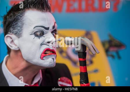 London, UK. 25th Oct, 2016. Carl Skenes - 20 Penny Circus launch the Ripley's Believe It or Not! 2017 Annual. Tyler Sutter (sword L) and Carl Skenes (nail R) are the 20 Penny Circus, a vaudevillian variety act that performs feats of magic and ‘Insane' stunts with a fresh and modern flair. They have previously performed at Universal Studios Florida's Halloween Horror Nights, as well as headlining the IMPROV comedy clubs in Florida for the past three years. 25 Oct 2016. Credit:  Guy Bell/Alamy Live News Stock Photo