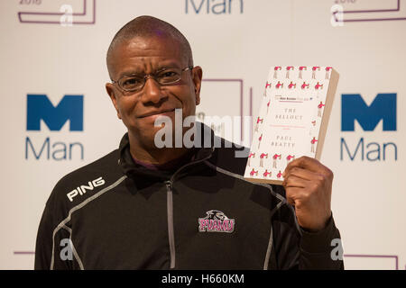 London, UK. 24 October 2016. Pictured: Paul Beatty. Photocall with the six shortlisted authors of the Man Booker Prize 2016. Shortlist: Paul Beatty (US) for The Sellout (Oneworld), Deborah Levy (UK) for Hot Milk (Hamish Hamilton), Graeme Macrae Burnet (UK) for His Bloody Project (Contraband), Ottessa Moshfegh (US) for Eileen (Jonathan Cape), David Szalay (Canada-UK) for All That Man Is (Jonathan Cape) and Madeleine Thien (Canada) for Do Not Say We Have Nothing (Granta Books). The winner will be announced at a ceremony at the Guildhall tomorrow, 25 October 2016.