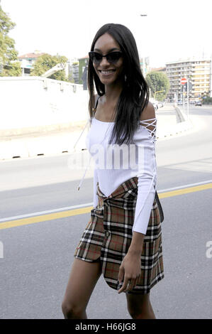 Jourdan Dunn pictured in Milan, Italy, during Milan Fashion Week.  Featuring: Jourdan Dunn Where: Milan, Lombardy, Italy When: 23 Sep 2016 Credit: IPA/WENN.com  **Only available for publication in UK, USA, Germany, Austria, Switzerland** Stock Photo