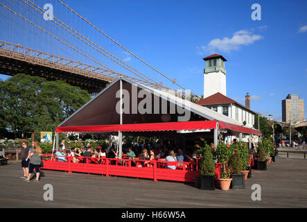 Cafe on Fulton Pier at Brooklyn Bridge, Brooklyn, New York, USA Stock Photo