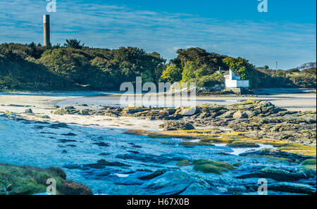 Derelect building on the coastal path at Penrhos country Park on Anglesey Stock Photo