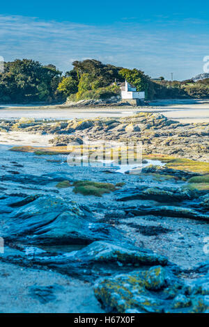 Derelect building on the coastal path at Penrhos country Park on Anglesey Stock Photo