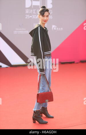 Beijing, Beijing, China. 26th Oct, 2016.  Street snap of China Fashion Week in Beijing, October 26th, 2016. © SIPA Asia/ZUMA Wire/Alamy Live News Stock Photo