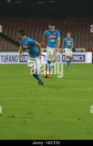 Napoli, Italy. 26th Oct, 2016. Piotr Zielinski (SSC Napoli) in action during soccer match between SSC Napoli and Empoli at San Paolo Stadium in Napoli. Final result Napoli wins 2-0. Credit:  Salvatore Esposito/Pacific Press/Alamy Live News Stock Photo