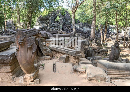 Naga, snake god, Temples ruins, Boeng Mealea, aka Boeng Mealea, Siem Reap, Cambodia Stock Photo