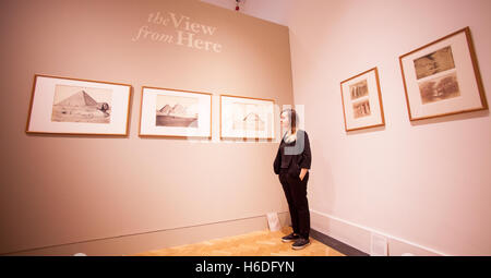 Edinburgh, UK. 27th October 2016. Press view  Scottish National Portrait Gallery display new exhibition run from 29 October 2016 to 30 April 2017 called LANDSCAPE PHOTOGRAPHY FROM THE COLLECTION OF THE NATIONAL GALLERIES OF SCOTLAND. Pako Mera/Alamy Live News