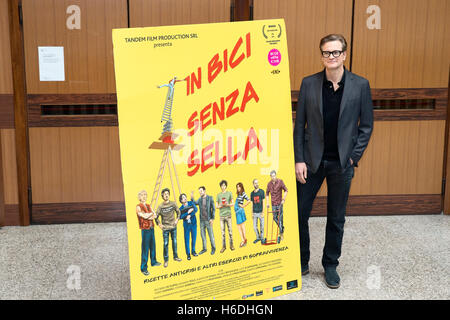 Rome, Italy. 27th October, 2016. Colin Firth attends the photocall of 'In Bici Senza Sella' at Sapienza University of Rome Credit:  Silvia Gerbino/Alamy Live News Stock Photo